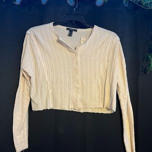 FOREVER 21 CROP FULL BUTTON SWEATER